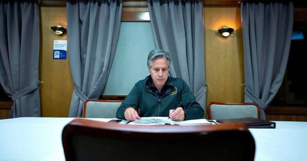 Блинкен в поезде